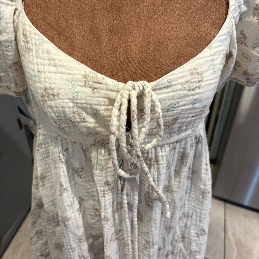 Olivaceous Cream Puff Sleeve Midi Dress - Picture 3 of 5